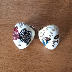 Set of two unique masked rings